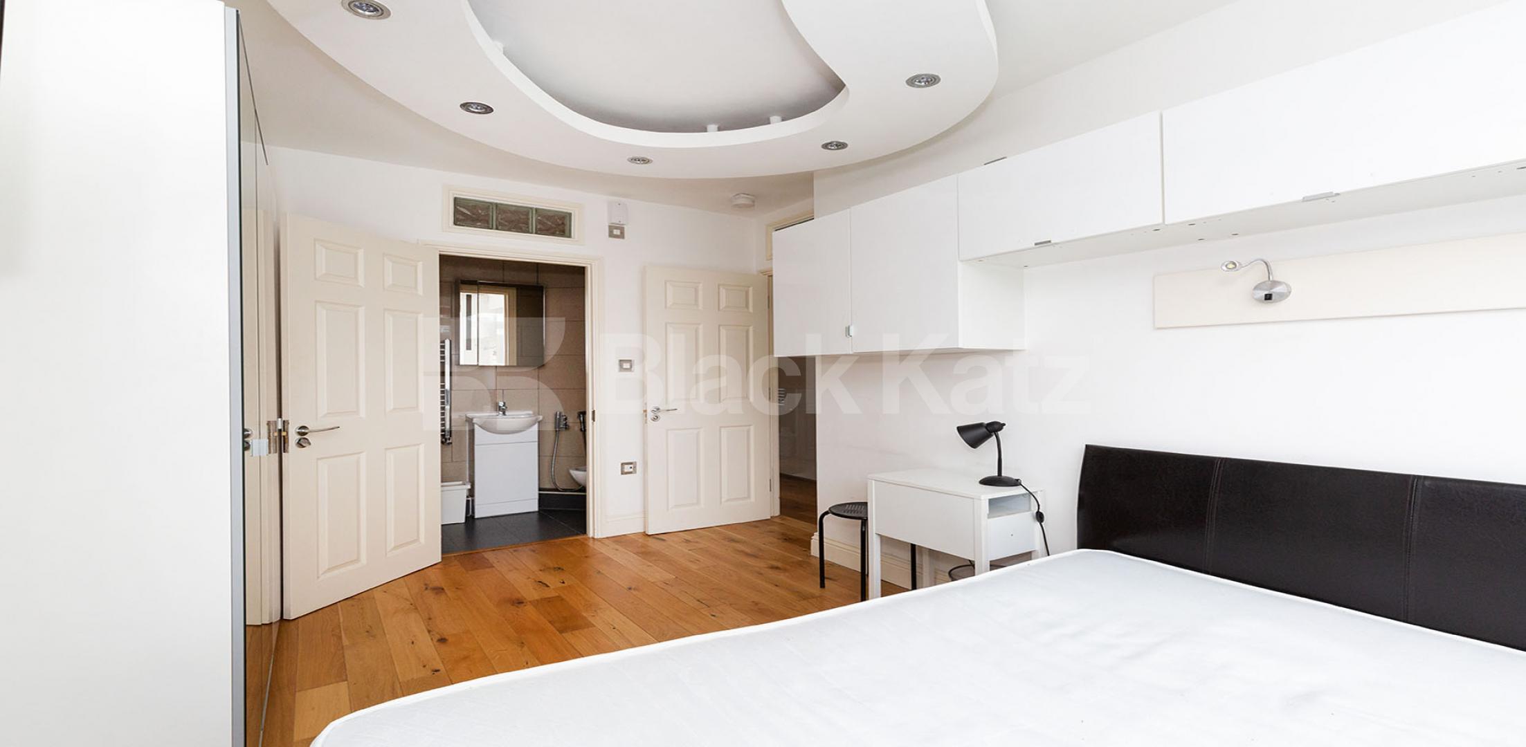 			VIRTUAL TOUR AVAILABLE!, 4 Bedroom, 2 bath, 1 reception Apartment			 Weymouth Terrace , HOXTON - SHOREDITCH